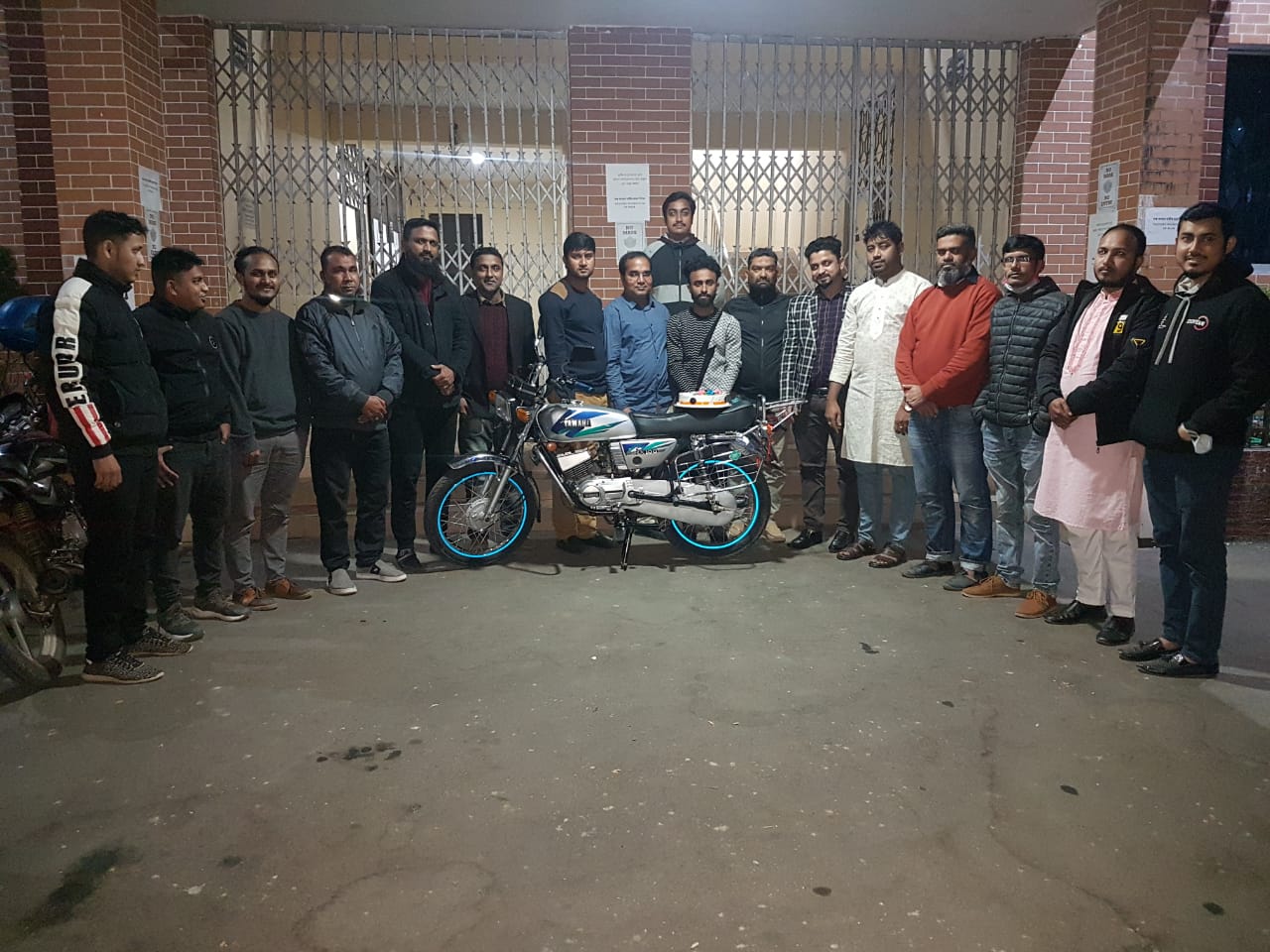 ছাত্রলীগ নেতা মামুনের জন্মদিন পালন