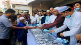 দক্ষিণ সুরমায় সিলেট জেলা যুবলীগের ইফতার বিতরণ