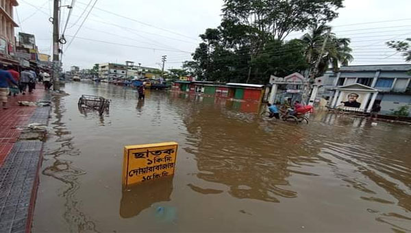 ছাতকে বন্যা পরিস্থিতির কিছুটা উন্নতি