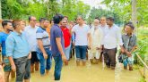 বন্যায় ক্ষতিগ্রস্ত এলাকা পরিদর্শন ও ত্রাণ বিতরণ করলেন এমপি হাবিব