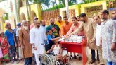 প্রধানমন্ত্রীর জন্মদিনে ওয়ার্ড যুবলীগের খাবার বিতরণ
