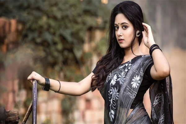 দীঘির টাকা নিল প্রতারক