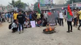 পাবনায় দুই মহাসড়ক অবরোধ