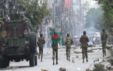 বাংলাদেশে বাড়ছে সহিংসতা