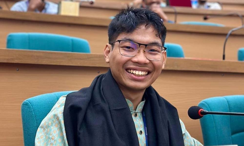 নানা সমালোচনা পরপদত্যাগ করছেন সর্বমিত্র চাকমা