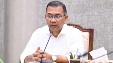 দেশের উন্নয়নে ১৬ প্রকল্প নিয়ে একনেক বৈঠক: অগ্রাধিকার পাচ্ছে পদ্মা ব্যারেজ